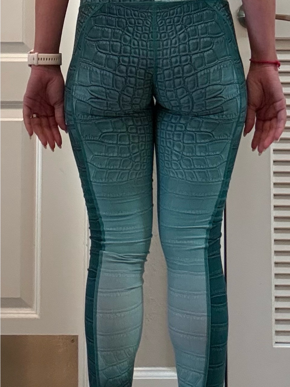 LAST DAY SALE - Niyama Sol Teal Croc-Embossed Leggings - Picture 3 of 3